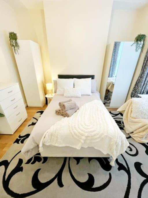 5 Bedroom, Sleeps 9 - Base To Explore Liverpool And Beyond Ливерпуль Экстерьер фото