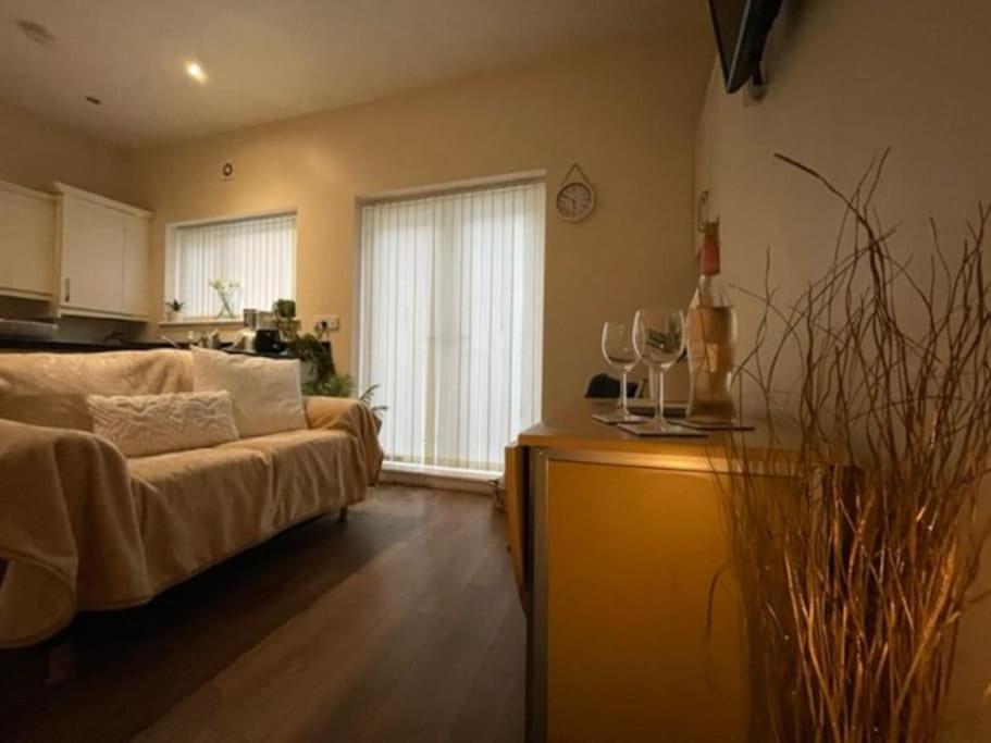 5 Bedroom, Sleeps 9 - Base To Explore Liverpool And Beyond Ливерпуль Экстерьер фото
