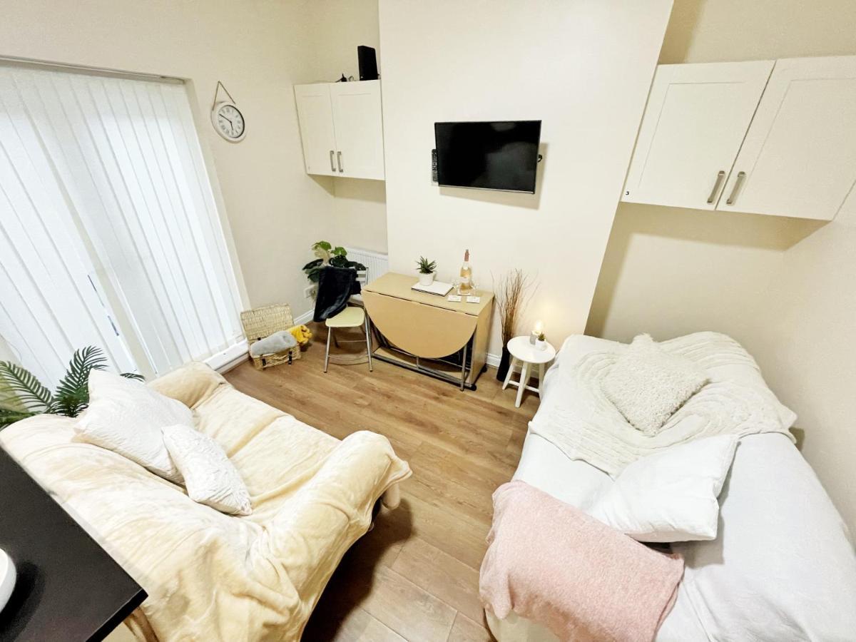5 Bedroom, Sleeps 9 - Base To Explore Liverpool And Beyond Ливерпуль Экстерьер фото