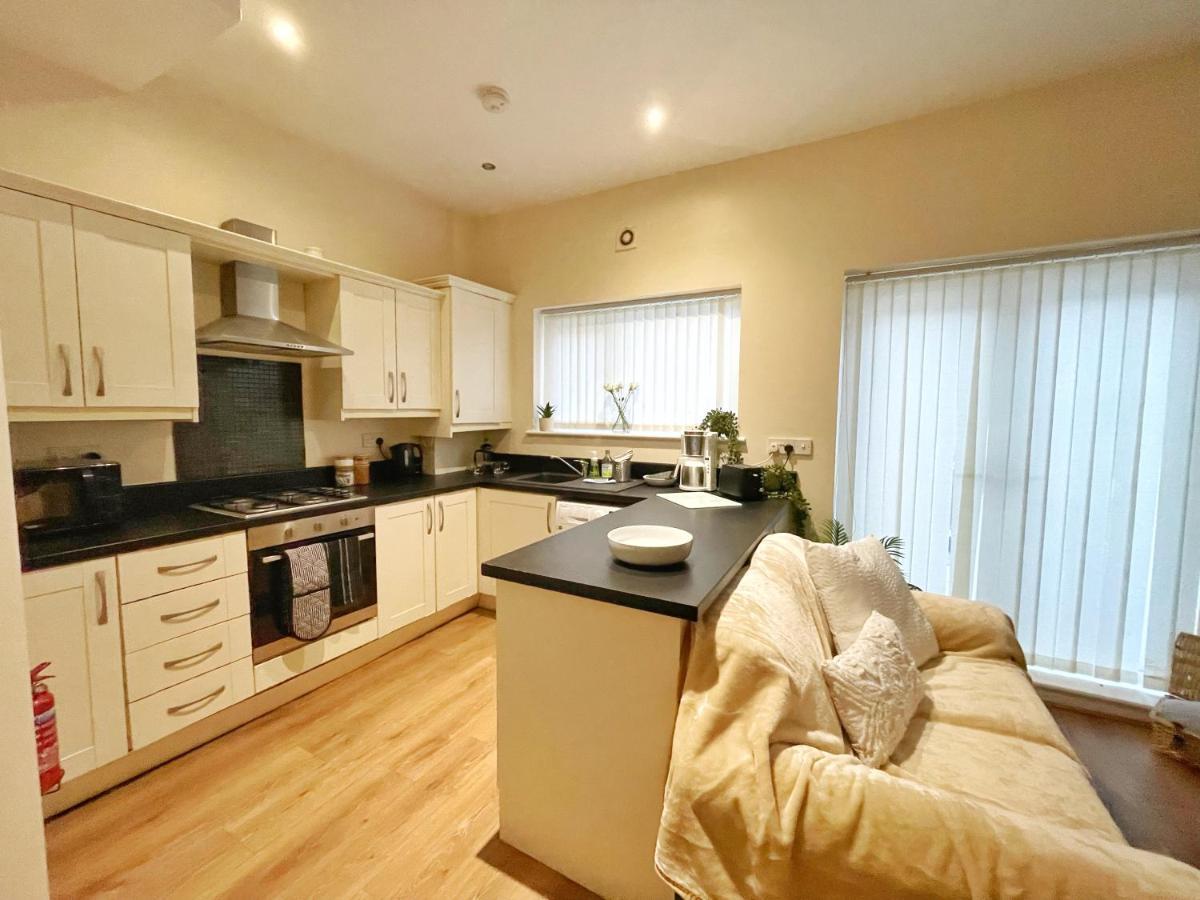 5 Bedroom, Sleeps 9 - Base To Explore Liverpool And Beyond Ливерпуль Экстерьер фото
